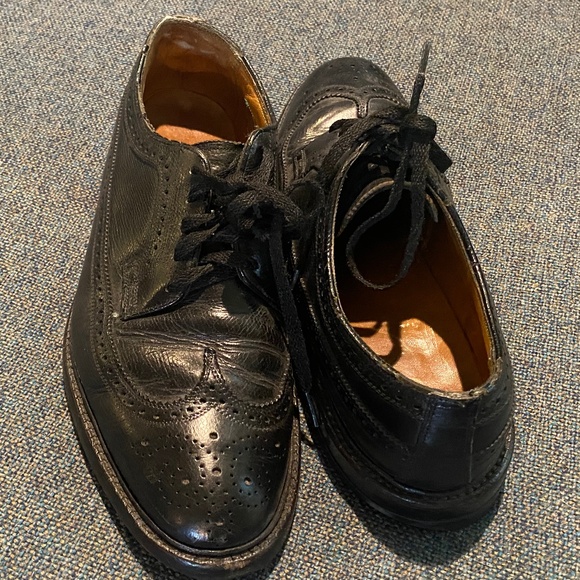 Mens 8 1/2 D Vintage O’Sullivans Wing Tip Black Laced Dress Shoes Leather Soles - Picture 2 of 10